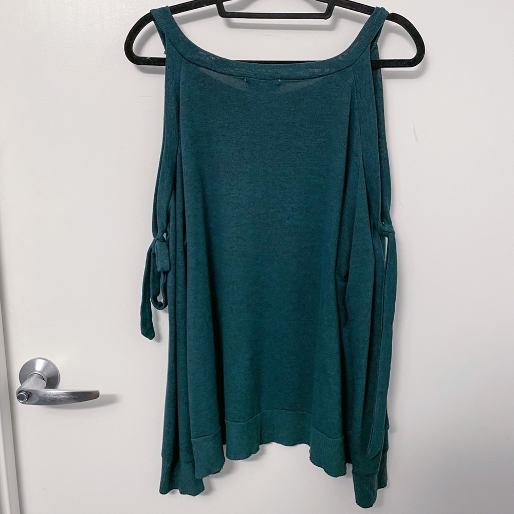 Belle + Sky Green Off the Shoulder Sweater XL